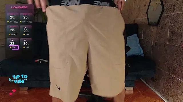 Snapshot of rogert_xx chatting on 20, 2, 2025 rogert xx online show from 20, 2, 2025