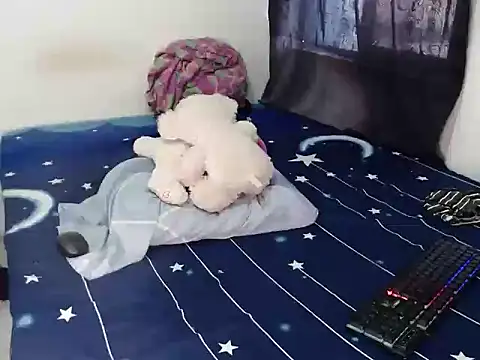 Snapshot of Frankbroad78 chatting on 28, 10, 2025 Frankbroad78 online show from 28, 10, 2025