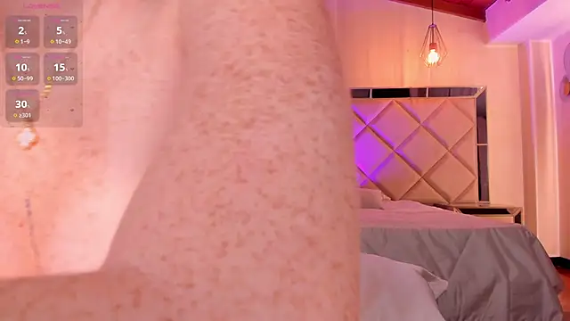 Snapshot of CorinneRusso chatting on 15, 3, 2025 CorinneRusso online show from 15, 3, 2025