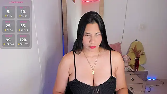 Snapshot of hellensexy chatting on 30, 10, 2025 hellensexy online show from 30, 10, 2025