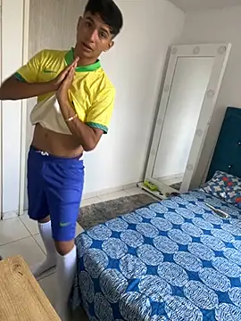 Leonarrrd 01 online show from 12, 2, 2025