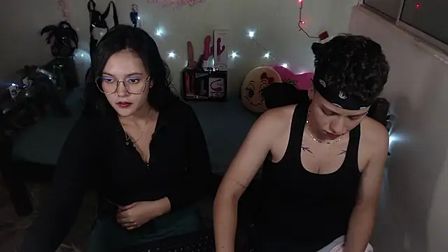 Antonella Cruz02 online show from 19, 2, 2025