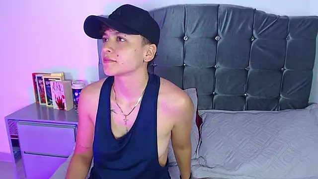Antonella Cruz02 online show from 13, 7, 2026
