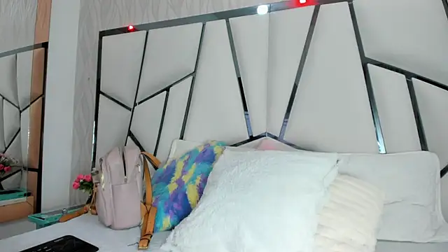  aurora18  online show from 15, 1, 2026