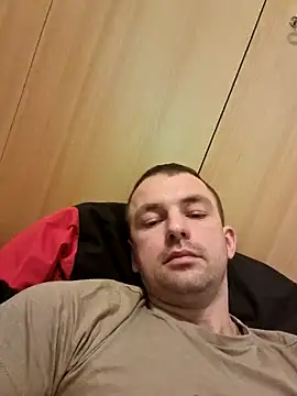 Snapshot of magicSeX4You chatting on 4, 2, 2025 magicSeX4You online show from 4, 2, 2025