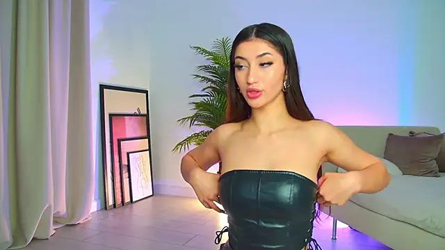 alissa foxx online show from 4, 6, 2026