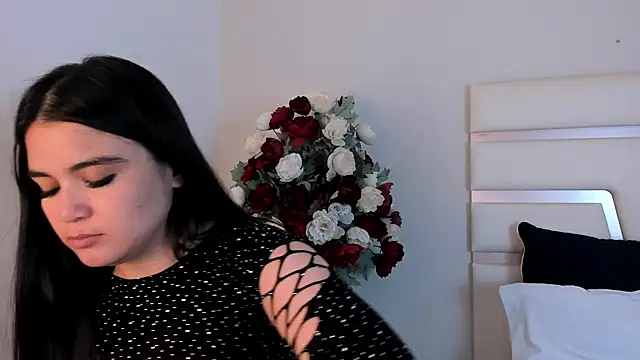 Snapshot of CamilaSofiia chatting on 17, 1, 2025 CamilaSofiia online show from 17, 1, 2025