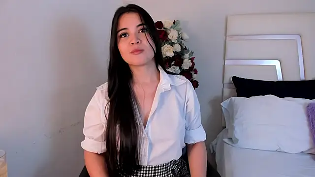 Snapshot of CamilaSofiia chatting on 18, 1, 2025 CamilaSofiia online show from 18, 1, 2025