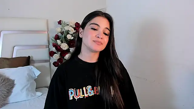 Snapshot of CamilaSofiia chatting on 21, 3, 2025 CamilaSofiia online show from 21, 3, 2025