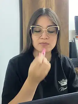 Snapshot of CamilaSofiia chatting on 6, 10, 2025 CamilaSofiia online show from 6, 10, 2025