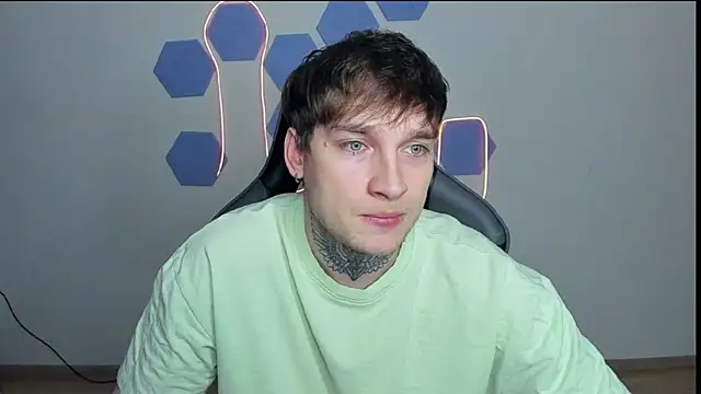 Snapshot of Chris_Tyson chatting on 6, 12, 2024 Chris Tyson online show from 6, 12, 2024