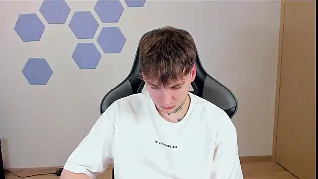 Snapshot of Chris_Tyson chatting on 6, 1, 2025 Chris Tyson online show from 6, 1, 2025