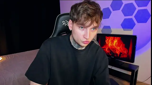 Snapshot of Chris_Tyson chatting on 7, 2, 2025 Chris Tyson online show from 7, 2, 2025