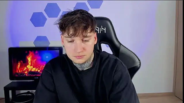 Snapshot of Chris_Tyson chatting on 1, 3, 2025 Chris Tyson online show from 1, 3, 2025