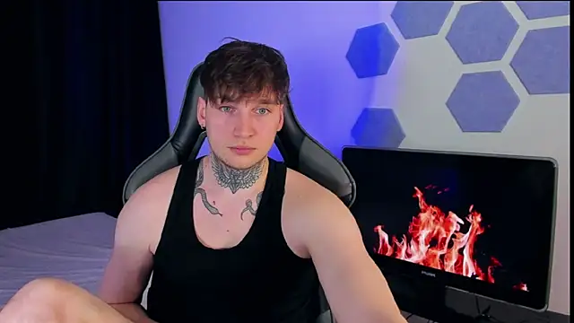 Snapshot of Chris_Tyson chatting on 18, 3, 2025 Chris Tyson online show from 18, 3, 2025