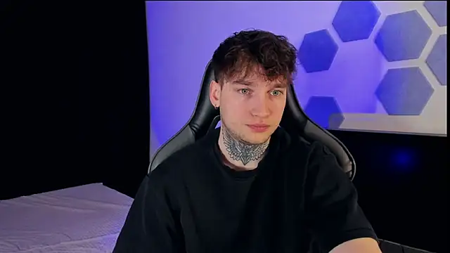 Snapshot of Chris_Tyson chatting on 19, 3, 2025 Chris Tyson online show from 19, 3, 2025