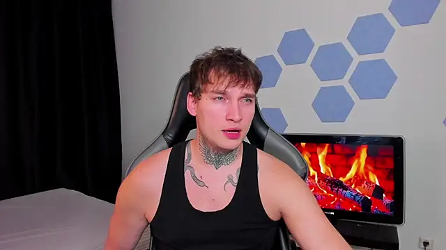 Snapshot of Chris_Tyson chatting on 10, 10, 2025 Chris Tyson online show from 10, 10, 2025