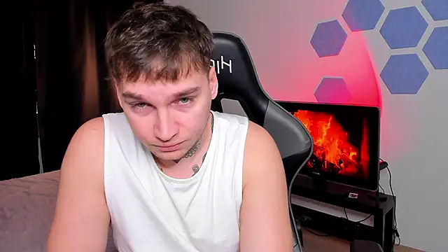 Snapshot of Chris_Tyson chatting on 4, 12, 2025 Chris Tyson online show from 4, 12, 2025