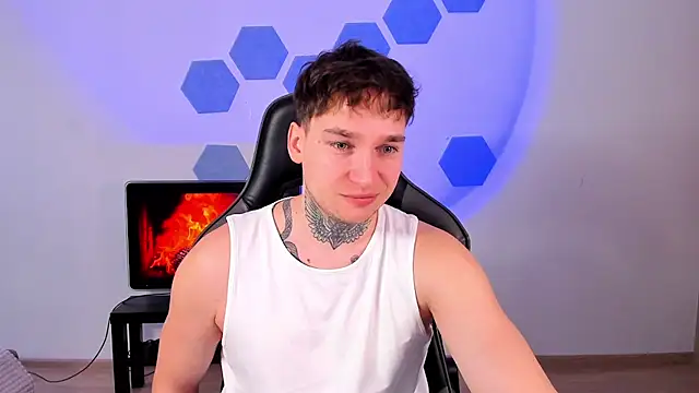 Snapshot of Chris_Tyson chatting on 16, 12, 2025 Chris Tyson online show from 16, 12, 2025