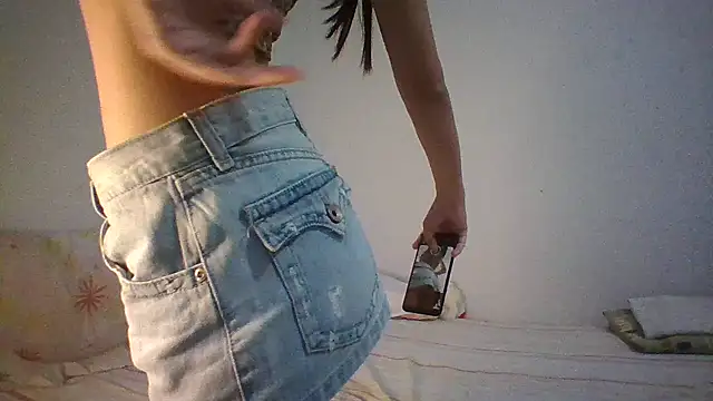 Snapshot of melodybar27 chatting on 23, 12, 2024 melodybar27 online show from 23, 12, 2024