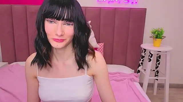 Lili flowerr online show from 5, 6, 2026