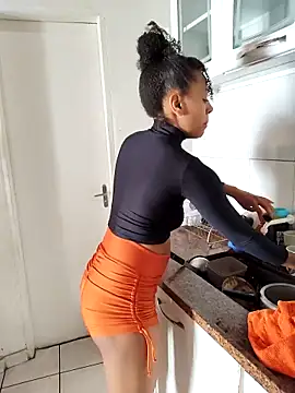 Snapshot of Julia_Pretinha chatting on 22, 10, 2025 Julia Pretinha online show from 22, 10, 2025