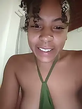 Snapshot of Julia_Pretinha chatting on 24, 11, 2025 Julia Pretinha online show from 24, 11, 2025