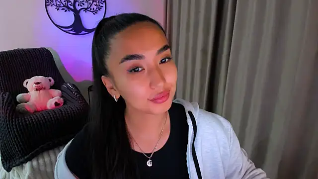 worldofkim online show from 15, 10, 2025