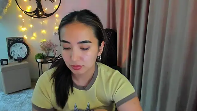 worldofkim online show from 18, 5, 2026
