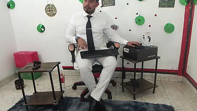 Snapshot of KalethBigDick chatting on 28, 7, 2026 KalethBigDick online show from 28, 7, 2026
