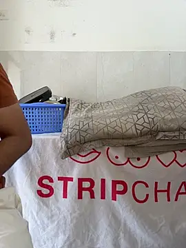 Snapshot of Miss__Malaika chatting on 15, 6, 2026 Miss Malaika online show from 15, 6, 2026