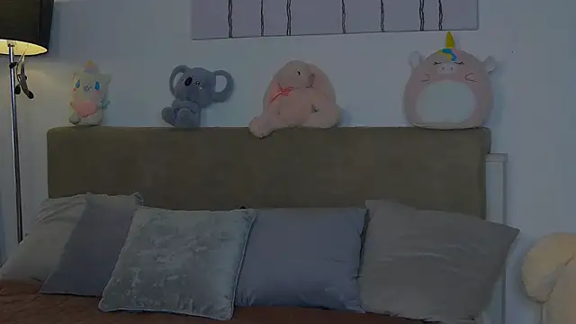 Snapshot of CassKiera chatting on 10, 10, 2025 CassKiera online show from 10, 10, 2025