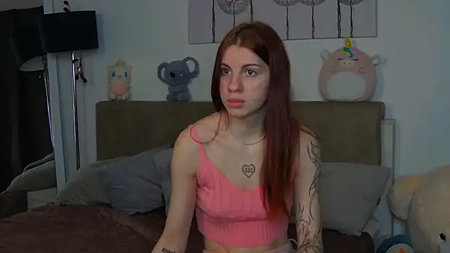 Snapshot of CassKiera chatting on 1, 12, 2025 CassKiera online show from 1, 12, 2025