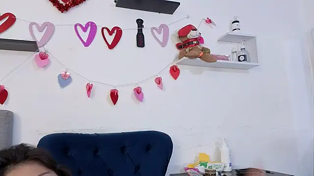 Snapshot of alissonandamy chatting on 19, 9, 2025 alissonandamy online show from 19, 9, 2025