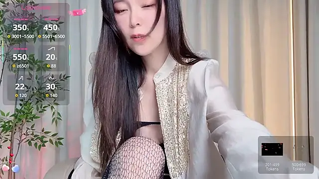 Ada-xixi online show from 11, 11, 2025