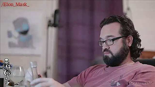 Snapshot of Seraph_De_La_Luna chatting on 1, 1, 2025 Seraph De La Luna online show from 1, 1, 2025