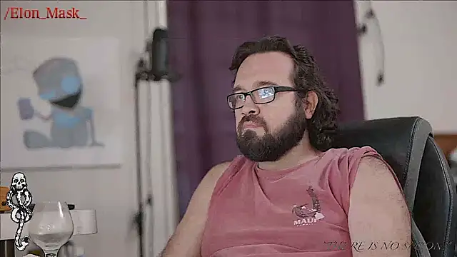 Snapshot of Seraph_De_La_Luna chatting on 1, 1, 2025 Seraph De La Luna online show from 1, 1, 2025