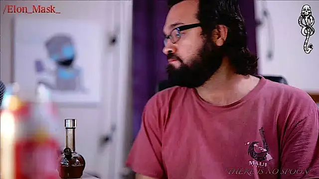 Snapshot of Seraph_De_La_Luna chatting on 4, 1, 2025 Seraph De La Luna online show from 4, 1, 2025