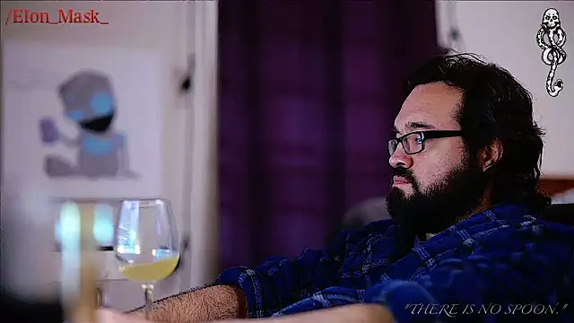 Snapshot of Seraph_De_La_Luna chatting on 6, 1, 2025 Seraph De La Luna online show from 6, 1, 2025