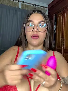 Snapshot of Michellesexxy chatting on 13, 12, 2024 Michellesexxy online show from 13, 12, 2024