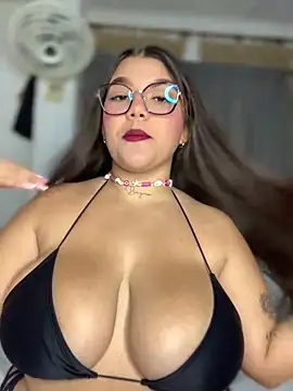 Snapshot of Michellesexxy chatting on 22, 1, 2025 Michellesexxy online show from 22, 1, 2025