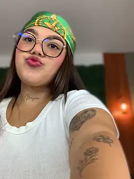 Snapshot of Michellesexxy chatting on 28, 1, 2025 Michellesexxy online show from 28, 1, 2025