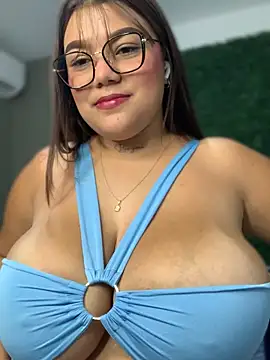 Snapshot of Michellesexxy chatting on 29, 1, 2025 Michellesexxy online show from 29, 1, 2025