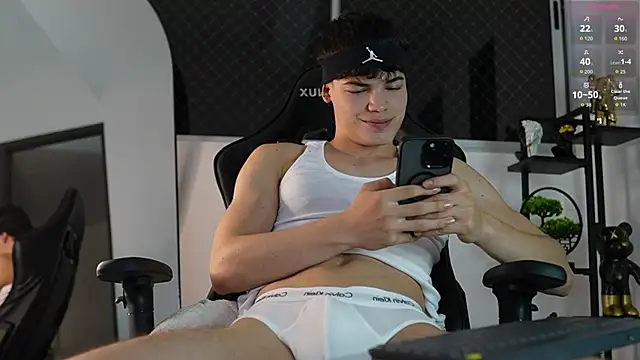 Max cortes1 online show from 10, 9, 2025