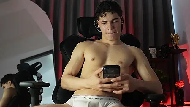 Max cortes1 online show from 22, 2, 2026