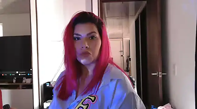 Snapshot of CarolinaRincon chatting on 1, 2, 2025 CarolinaRincon online show from 1, 2, 2025