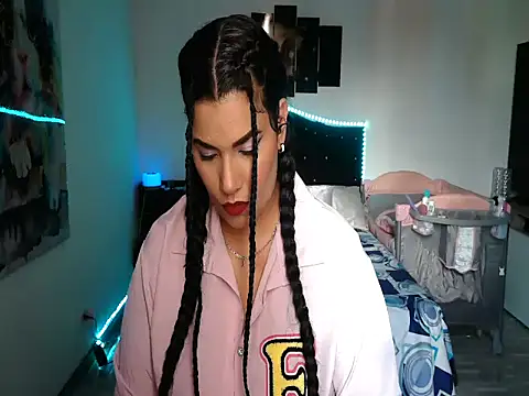 Snapshot of CarolinaRincon chatting on 19, 9, 2025 CarolinaRincon online show from 19, 9, 2025