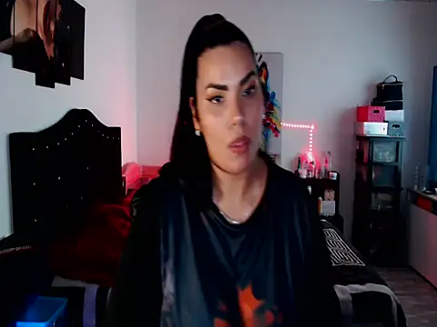 Snapshot of CarolinaRincon chatting on 14, 10, 2025 CarolinaRincon online show from 14, 10, 2025