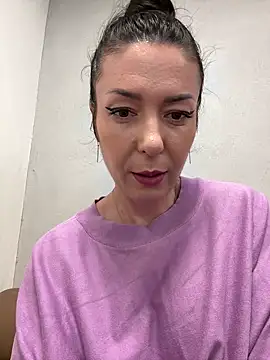 Snapshot of eveangelll chatting on 1, 2, 2025 eveangelll online show from 1, 2, 2025