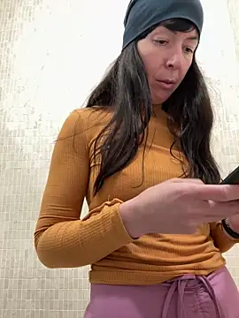 Snapshot of eveangelll chatting on 28, 2, 2025 eveangelll online show from 28, 2, 2025